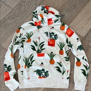 Nike Cream Sweatshirt with Plant Print